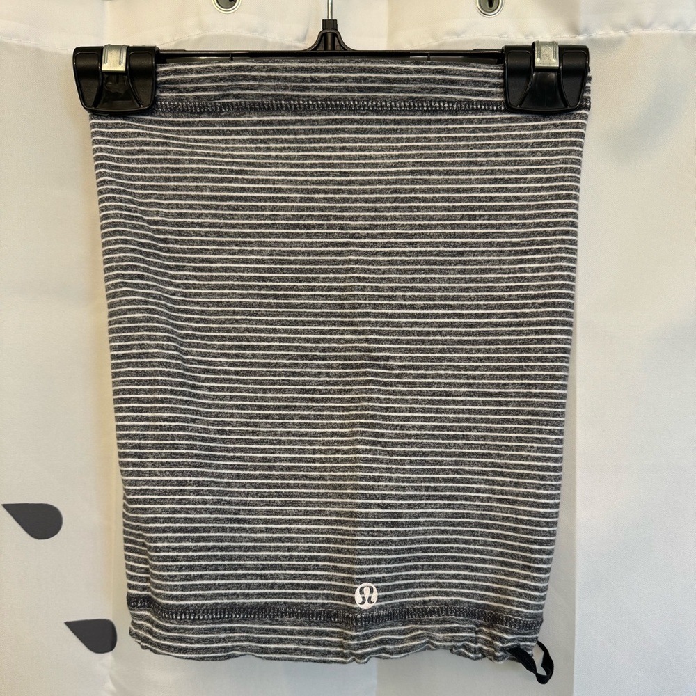 Lululemon neck warmer